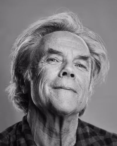 Portrait of David Carson taken at beyond tellerrand in Düsseldorf 2019 by Norman Posselt