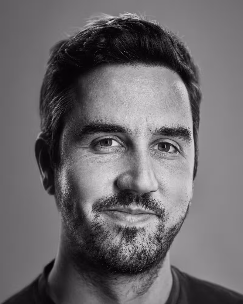 Portrait of Bastian Allgeier taken at beyond tellerrand in Düsseldorf 2019 by Norman Posselt