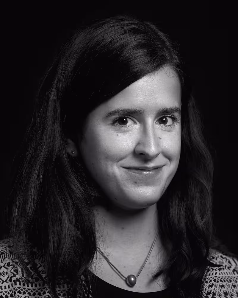 Portrait of Júlia Racskó taken at beyond tellerrand in Düsseldorf 2021 by Norman Posselt