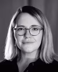 Portrait of Geri Coady taken at beyond tellerrand in Düsseldorf 2022 by Norman Posselt