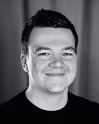 Portrait of Manuel Matuzovic taken at beyond tellerrand in Düsseldorf 2022 by Norman Posselt