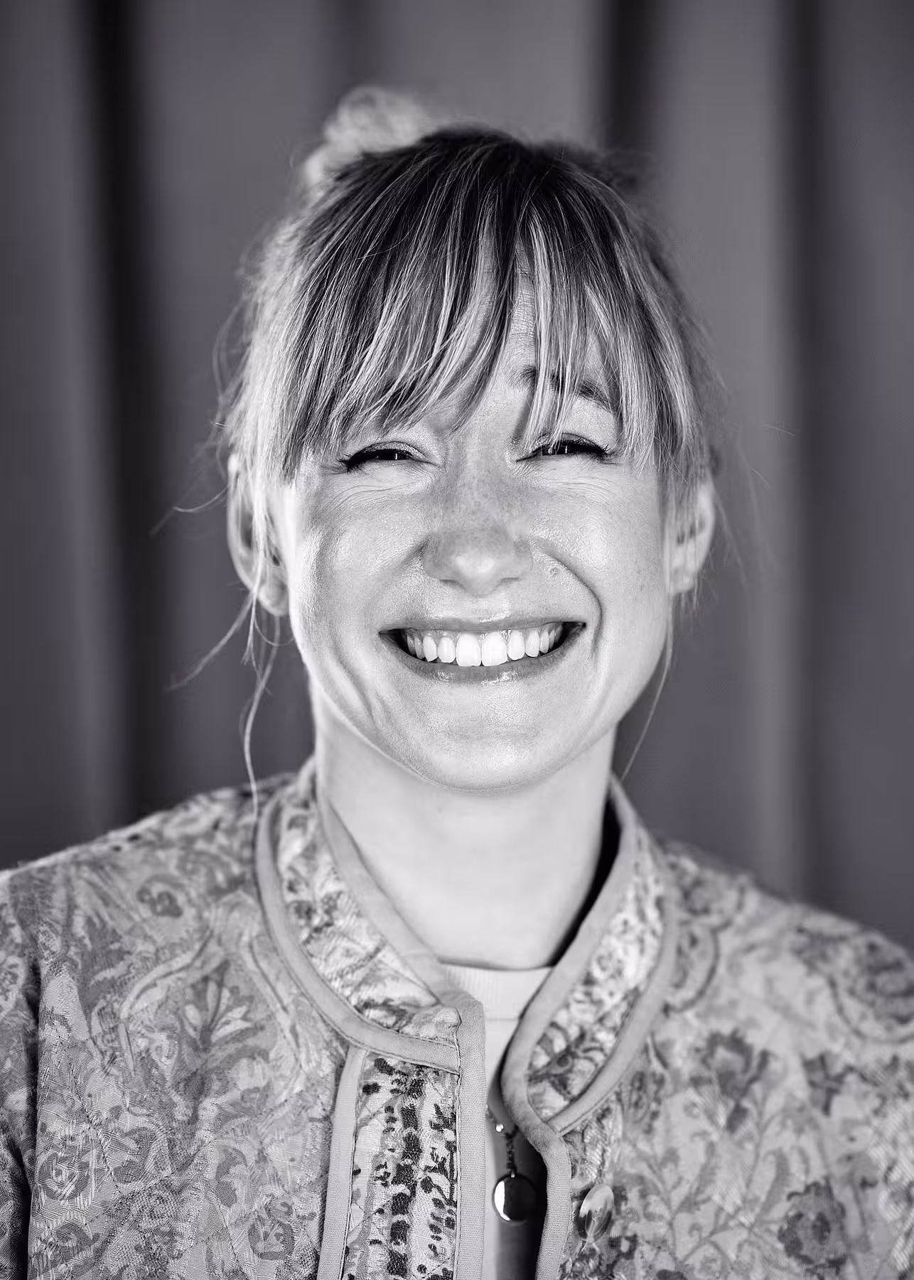 Portrait of Linda Liukas taken at beyond tellerrand in Düsseldorf 2022 by Norman Posselt