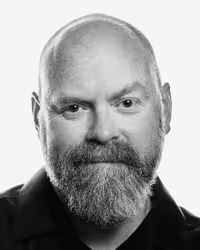 Portrait of Hugh Elliott taken at beyond tellerrand in Düsseldorf 2023 by Norman Posselt