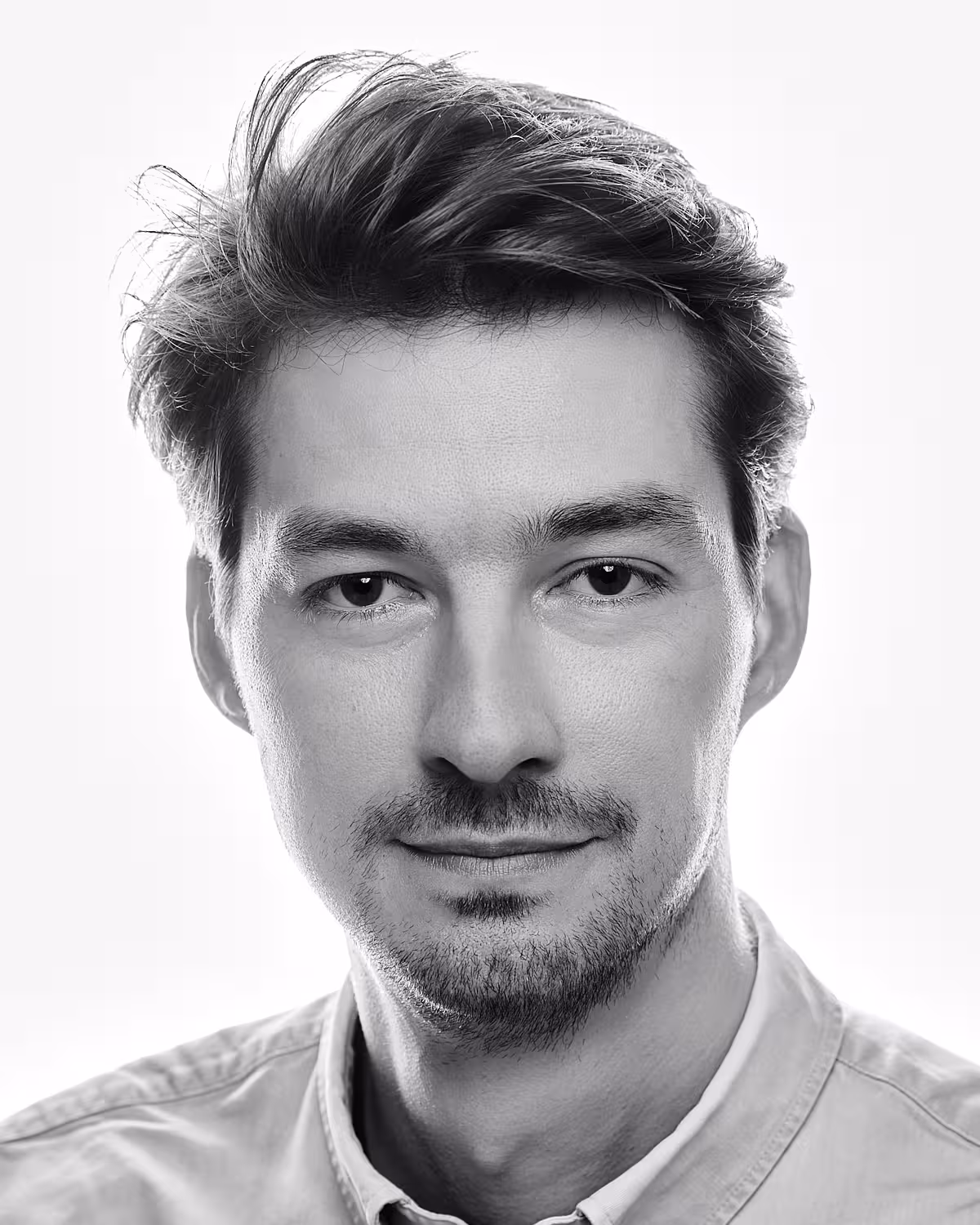 Portrait of Ferdinand Ulrich taken at beyond tellerrand in Düsseldorf 2024 by Norman Posselt