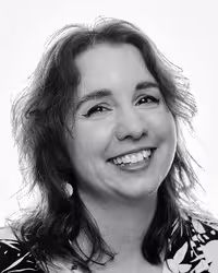 Portrait of Laura Kalbag taken at beyond tellerrand in Düsseldorf 2024 by Norman Posselt