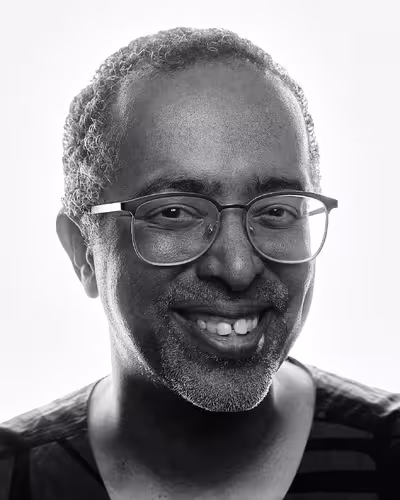 Portrait of David Thomas taken at beyond tellerrand in Düsseldorf 2024 by Norman Posselt