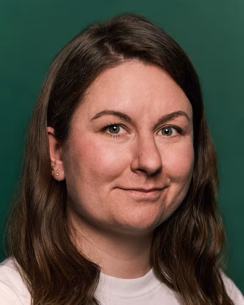 Portrait of Cyd Stumpel taken at beyond tellerrand in Düsseldorf 2025 by Norman Posselt