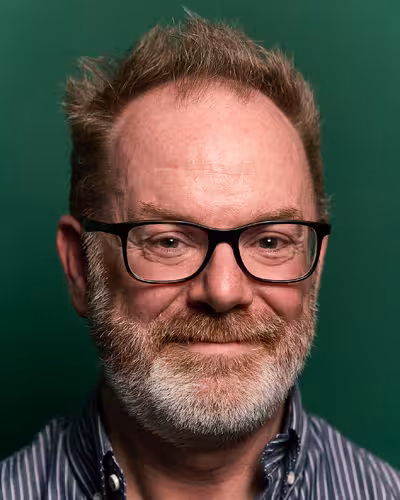 Portrait of Jason Pamental taken at beyond tellerrand in Düsseldorf 2025 by Norman Posselt