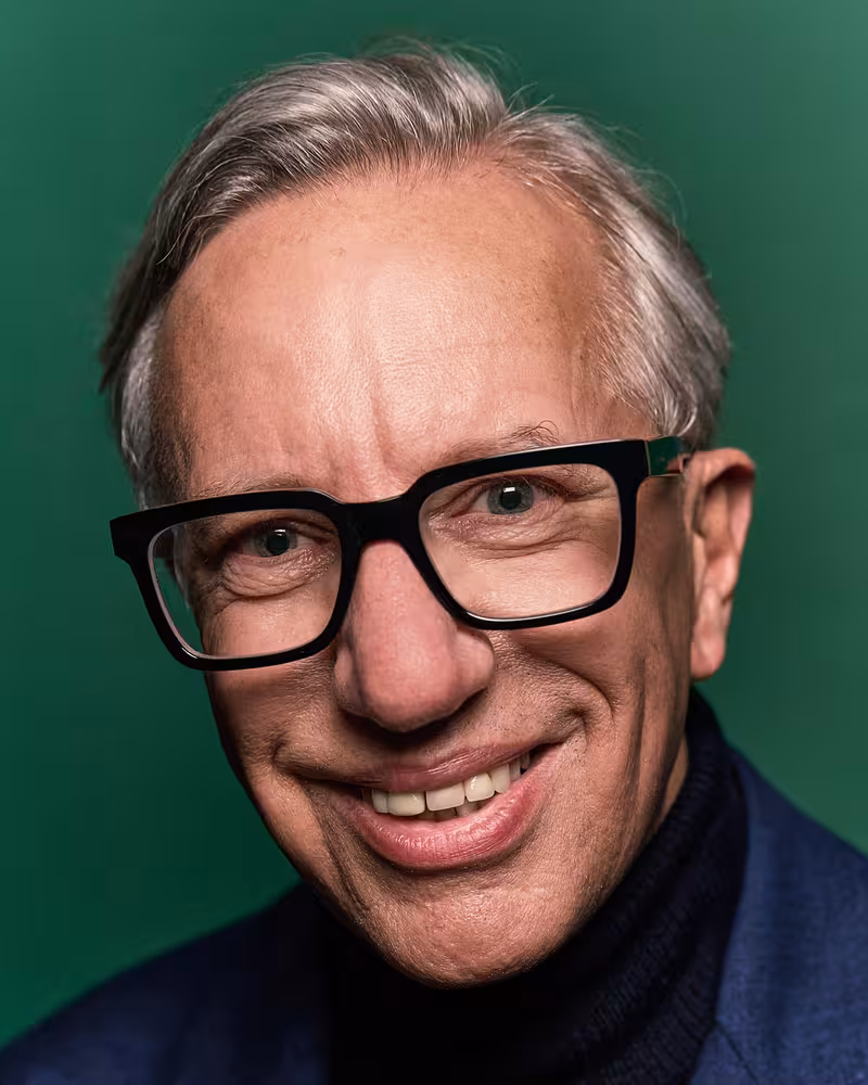 Portrait of Brendan Dawes taken at beyond tellerrand in Düsseldorf 2025 by Norman Posselt