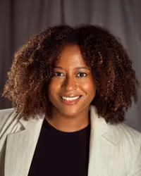 Portrait of Sharon Steed taken at beyond tellerrand in Hamburg 2022 by Norman Posselt