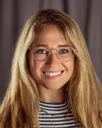 Portrait of Carolin Stüdemann taken at beyond tellerrand in Hamburg 2022 by Norman Posselt